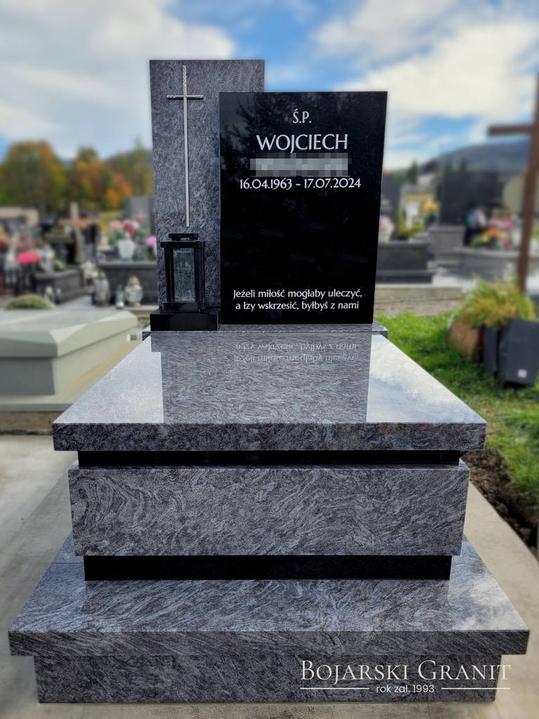 Dwukolorowy nagrobek urnowy z granitu "Orion" z czarnymi elementami "Premium Black"