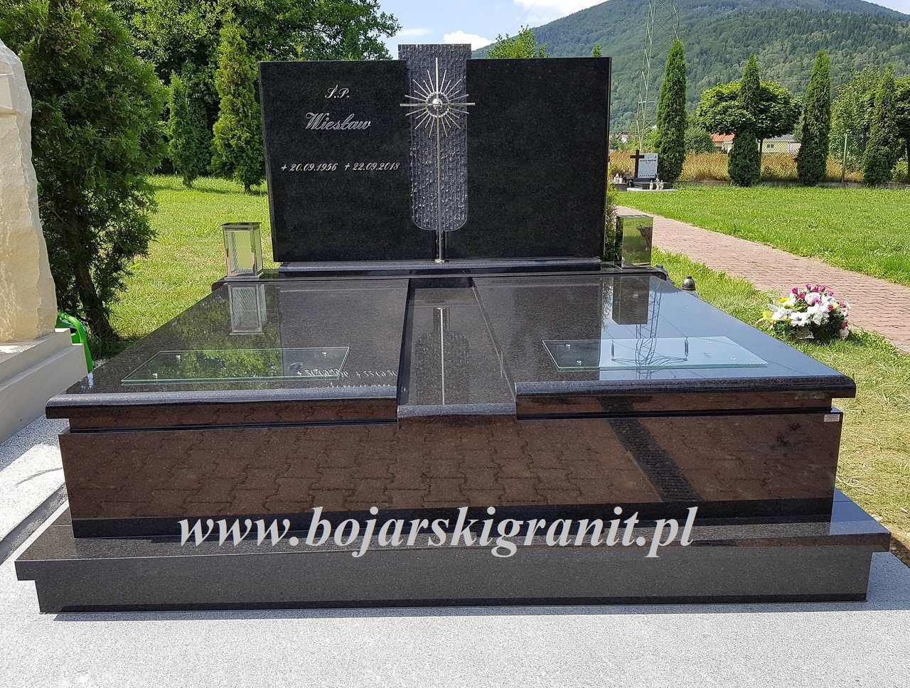 Nagrobek podwójny czarny