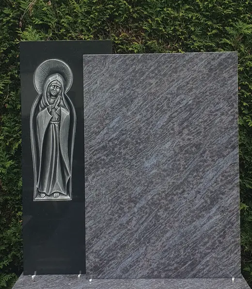Tablica na nagrobek z płaskorzeźbą Maryi