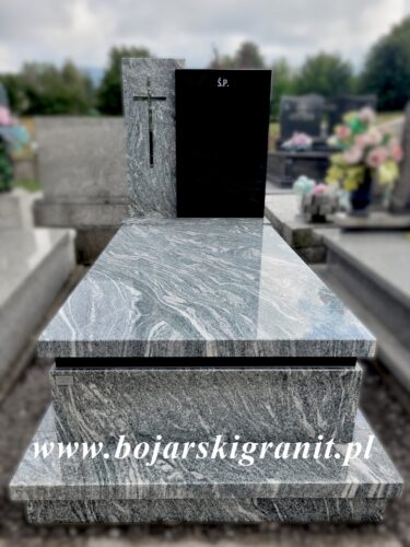 #nagrobek #pojedynczy #granitowy #verdemarina #czarny #krzyż #nierdzewny