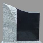 Tablica na nagrobek z różą rzeźbioną